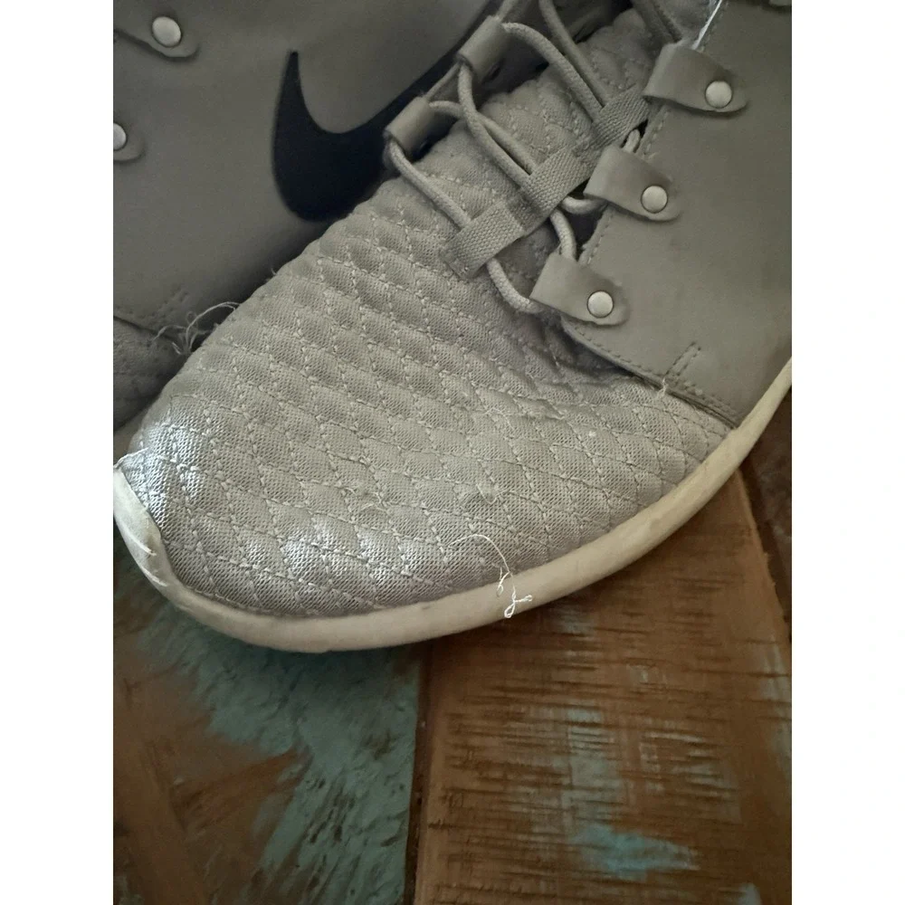 Men's Nike Chukka Roche Run Grey Red Size 13